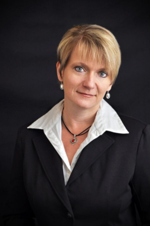 Tammy Hines, Managing Associate Broker